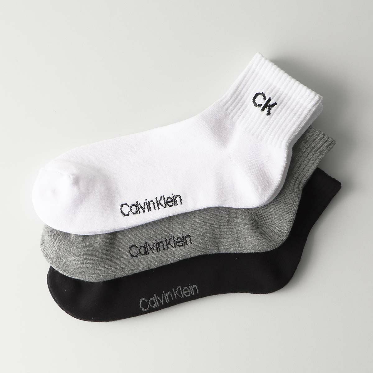 ≪WEB限定≫【365日最短翌日発送】【3足組】Calvin Klein カルバンクライン 足底パイル 抗菌防臭 ショート丈 メンズ カジュアル  ソックス 男性 紳士 プレゼント 無料ラッピング ギフト 92572502 靴下 ソックス 通販のナイガイ公式オンラインショップ