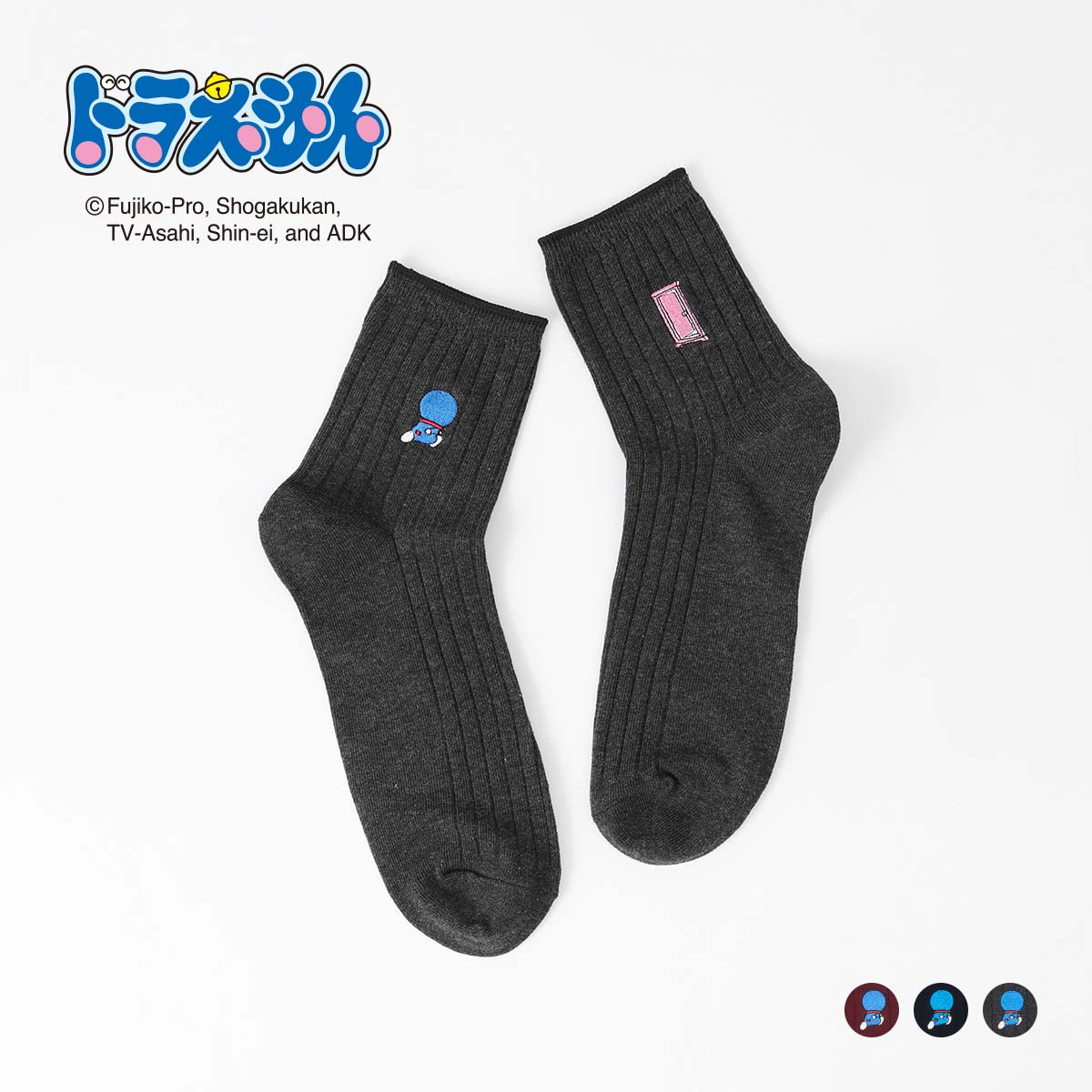 ドラえもんマルチ刺繍後ろ姿ショート丈キャラクターメンズカジュアルソックス靴下男性プレゼントギフト02462201