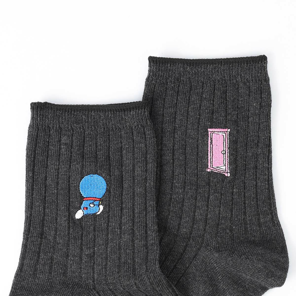 ドラえもんマルチ刺繍後ろ姿ショート丈キャラクターメンズカジュアルソックス靴下男性プレゼントギフト02462201
