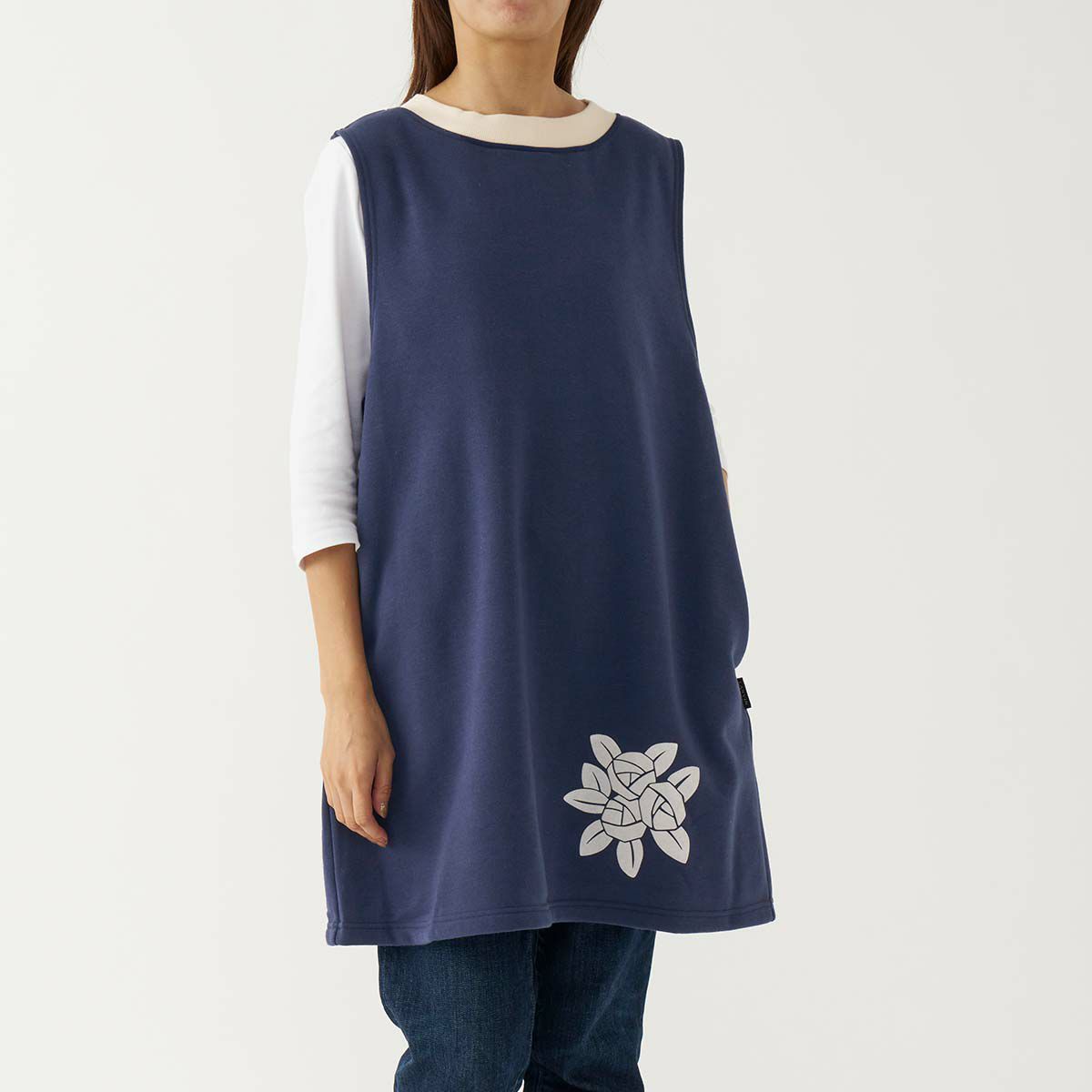 LANVIN COLLECTION ランバン コレクション 裏起毛 ポリエステル100％ 後ろボタン 背付き フェリシテローズ柄 セツキ エプロン レディース 70044018