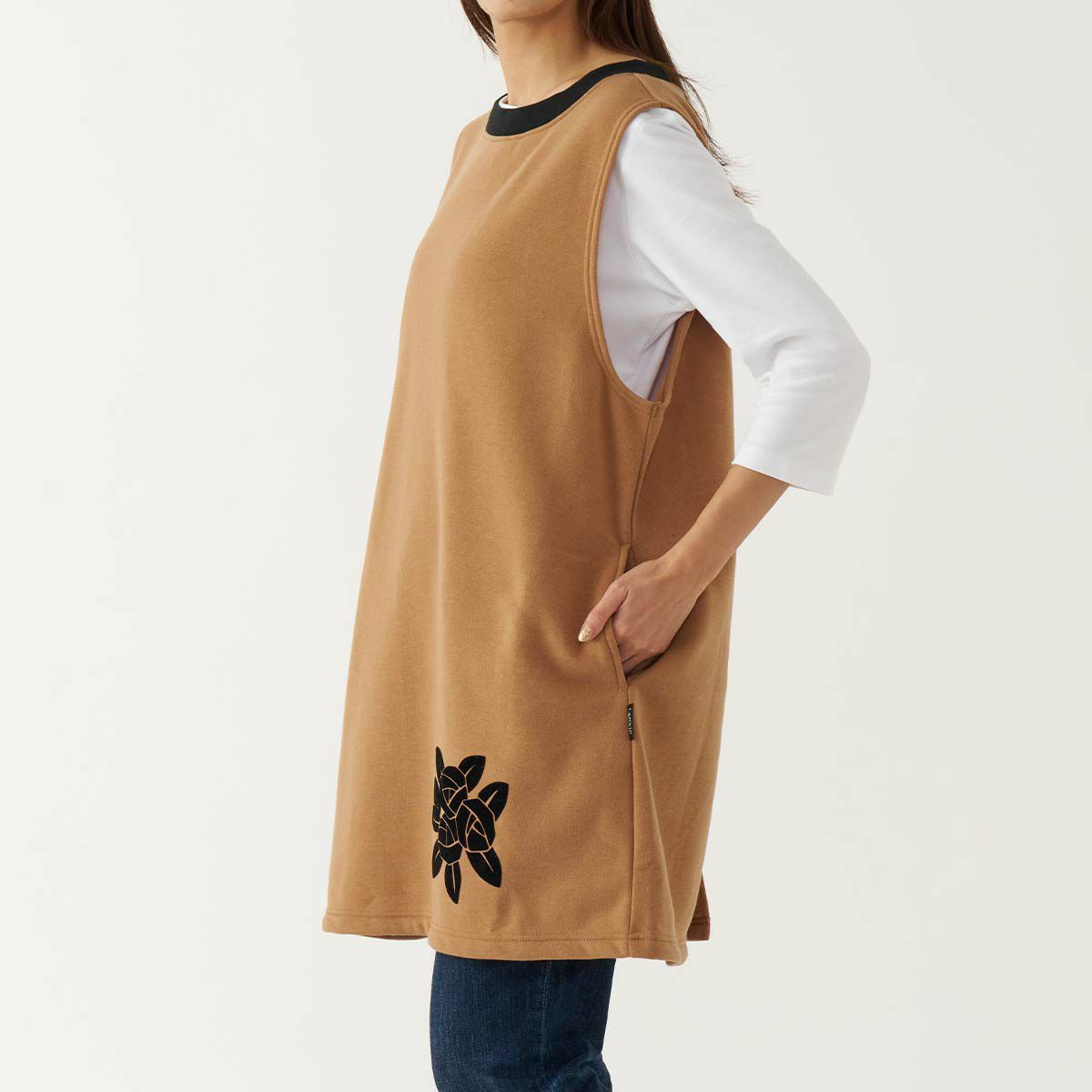 LANVIN COLLECTION ランバン コレクション 裏起毛 ポリエステル100％ 後ろボタン 背付き フェリシテローズ柄 セツキ エプロン レディース 70044018